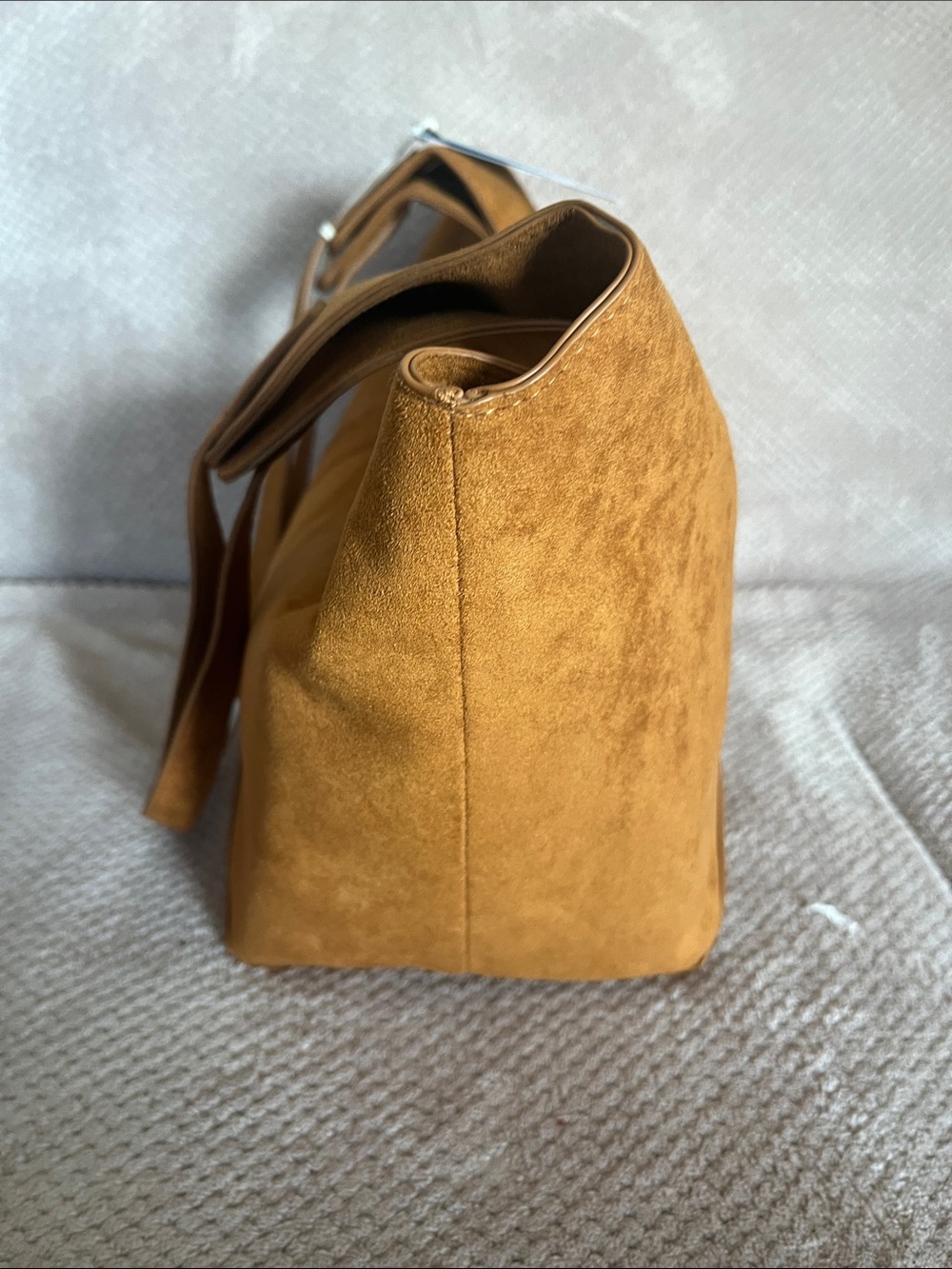 Universal Thread Suede Tote in Camel - Picture 4 of 8